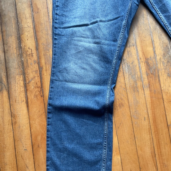 Old Navy Men’s NWT 38 x 32 Jeans - Picture 4 of 13